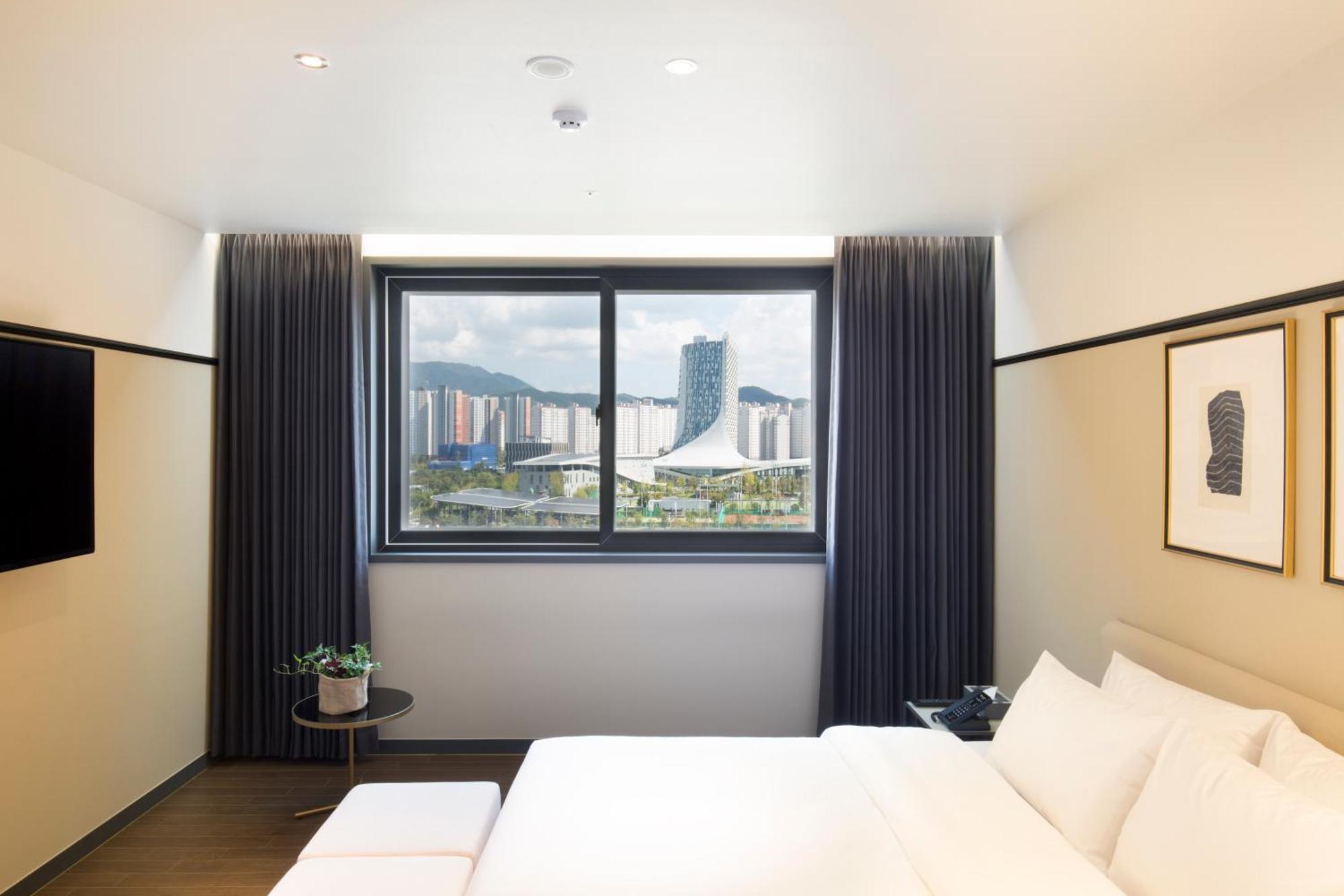 Brown Dot Hotel Jinju Dış mekan fotoğraf